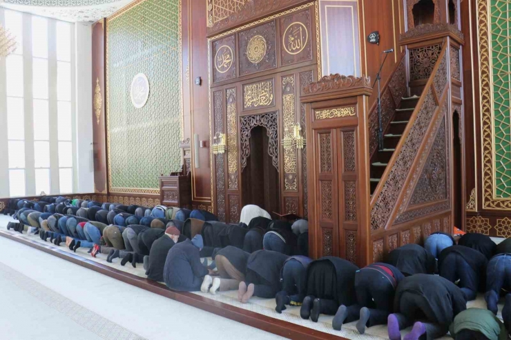 Malatya’da Depremlerde 25 Cami Yıkılırken, 3 Din Görevlisi Vefat Etti