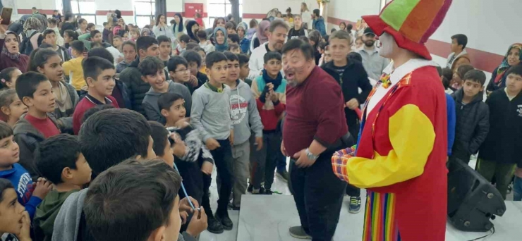 Samsat’ta Depremzede Çocuklar İçin Eğlence Programı Düzenlendi