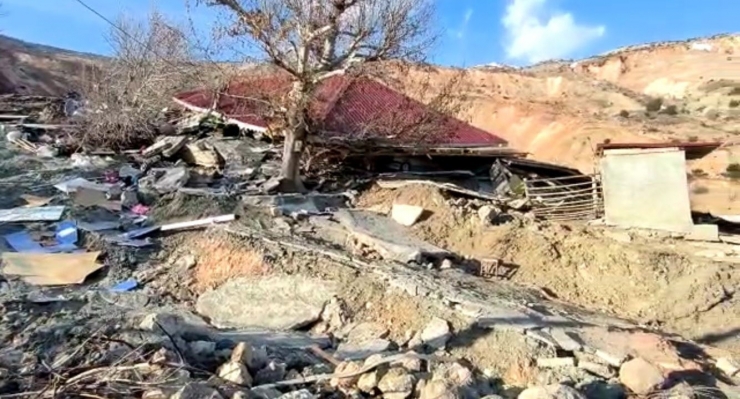 Deprem Bölgesi Malatya’da 10 Günde İkinci Heyelan Tedirgin Etti