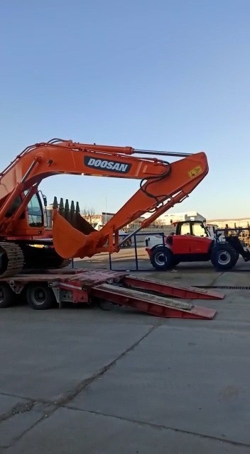 Doosan İş Makinaları İle Deprem Bölgesine Destek Veriyor