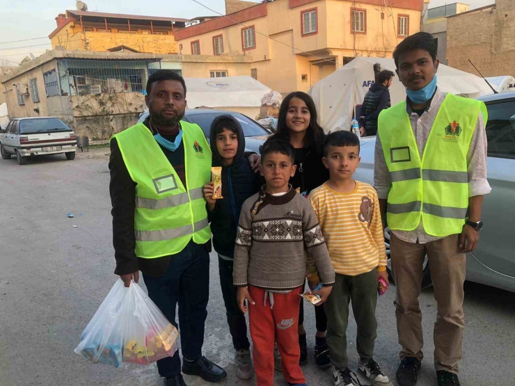 Bekder, Türkiye’de Depremzedelere Yardım Etmeye Devam Ediyor