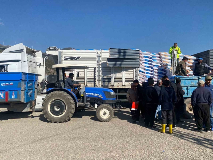 Gaziantep’te Depremden Etkilenen Hayvan Üreticilerine Destek