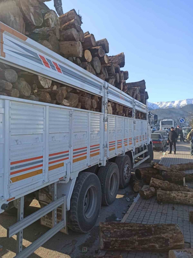 Gaziantep’te Depremden Etkilenen Hayvan Üreticilerine Destek