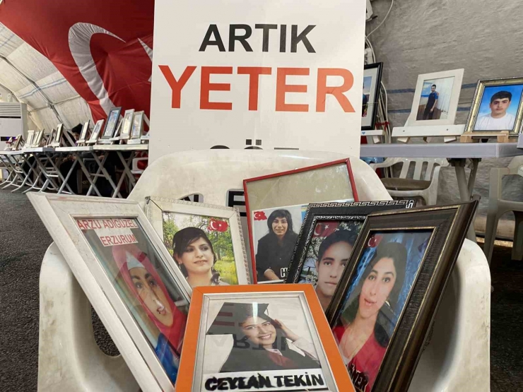 Yüreği Yanık Anneler 8 Mart Dünya Kadınlar Günü’nde De Eylemlerine Devam Etti