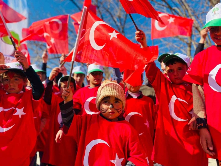 Kırsal Mahallelerdeki Çocukları Mutlu Eden Proje