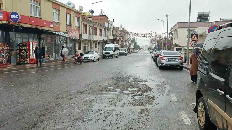 Dicle İlçesinde Etkili Olan Yağmur Çiftçileri Sevindirdi