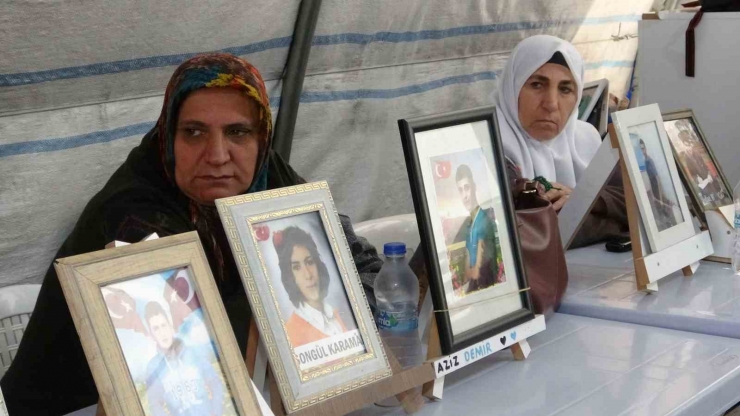 Diyarbakır’da Ailelerin Evlat Nöbeti Bin 290 Gündür Devam Ediyor