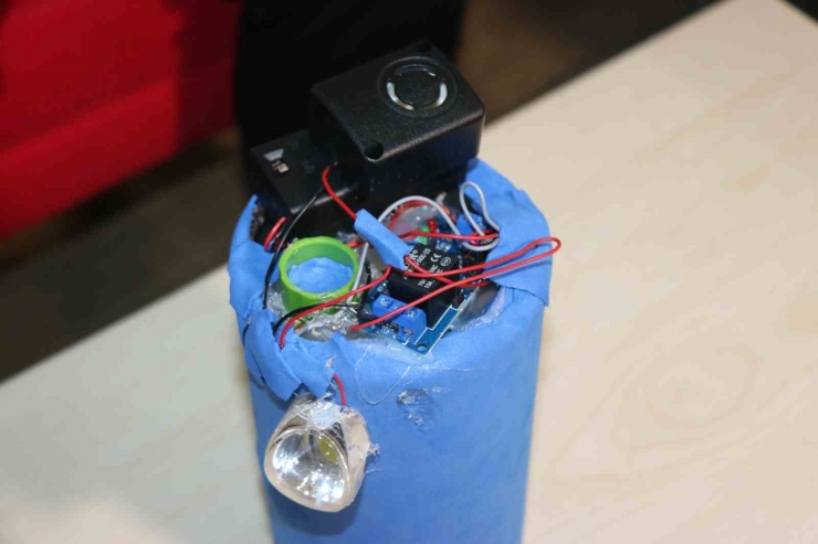 Teknoloji Tutkunu Öğretmen Deprem Sensörü Üretti, Artçıda Testi Başarılı Oldu