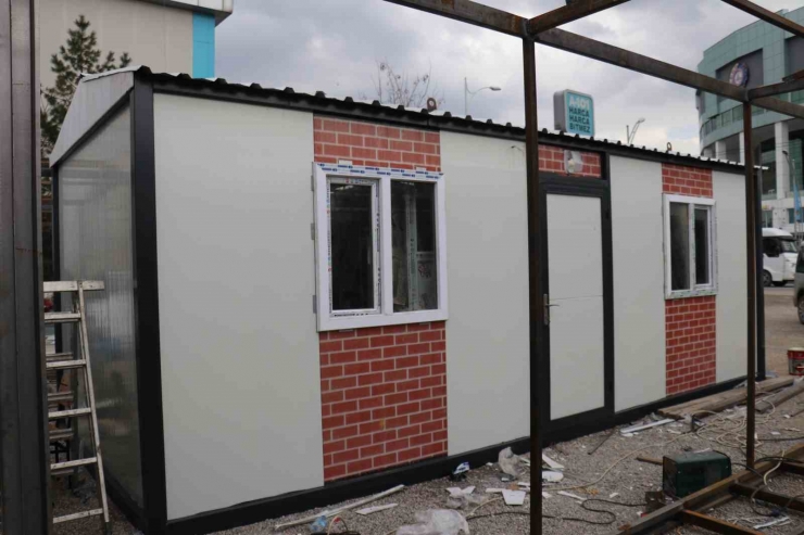 Malatya’da Deprem Sonrası Prefabrik Evlere İlgi Arttı