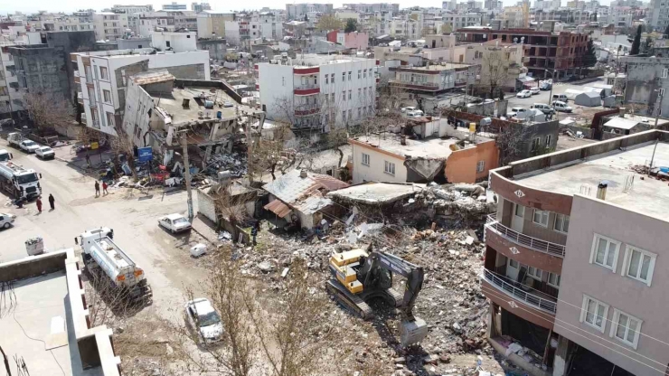 Adıyaman’da Enkaz Kaldırma Yüzde 70, Acil Binaların Yıkımı İse Yüzde 42’ye Ulaştı