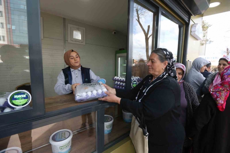 Gaziantep Büyükşehir’in Haydi Büfeleri, Şarküteri Ürünlerinin Satışına Başladı