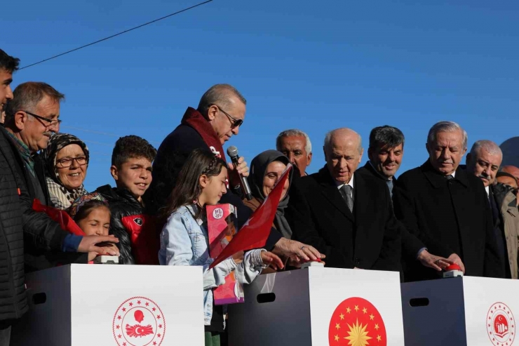 Cumhurbaşkanı Erdoğan’dan Belediye Başkanları Ve Ekiplerine Teşekkür