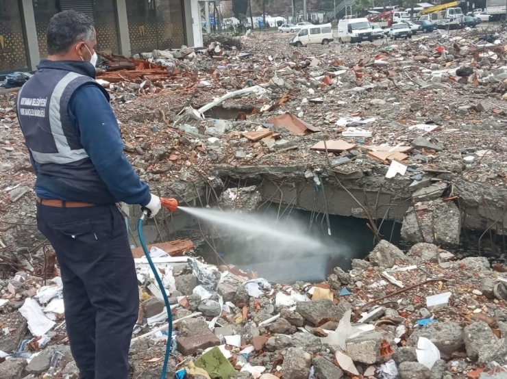 Adıyaman’da İlaçlama Çalışmaları Hız Kazandı