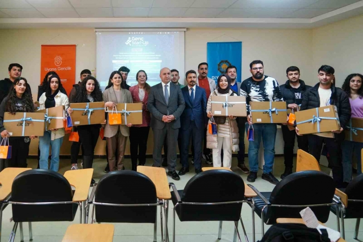 ‘genç Start-up Diyarbakır’ Eğitimleri Başladı