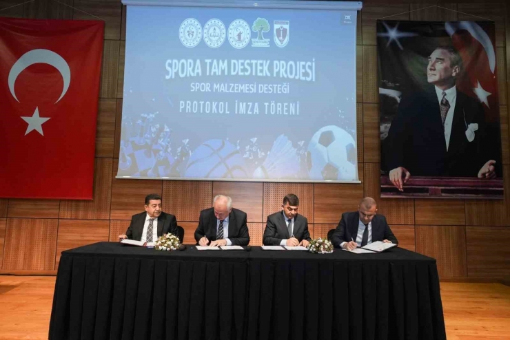 Fadıloğlu’ndan Eğitim Ve Spora Tam Destek
