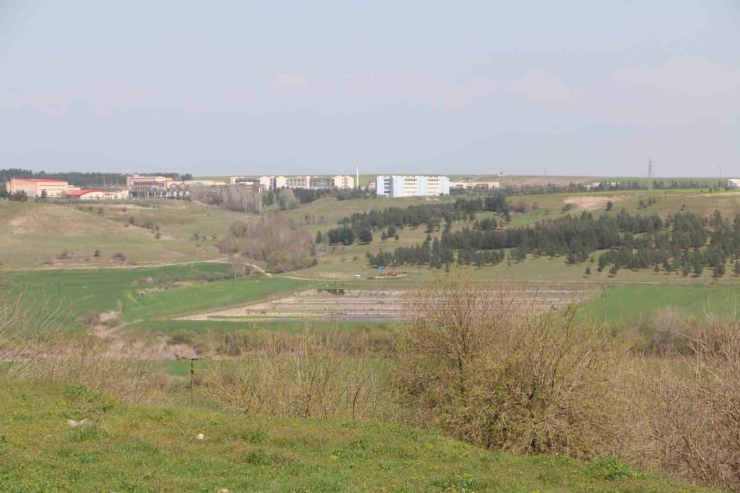 Diyarbakır’da Deprem Fırsatçıları İş Başında: İmara Açılmayacak Tarım Arazileri Satılmaya Çalışılıyor