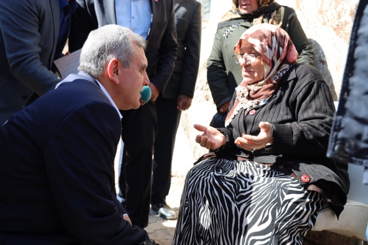 Sel Ve Depremden Etkilenen Yapılar Bir Bir Yıkılıyor