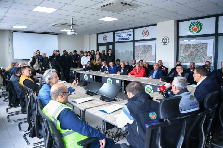 Selahattin Gürkan: “malatya Büyükşehir Belediyesi Dimdik Ayakta Durdu”