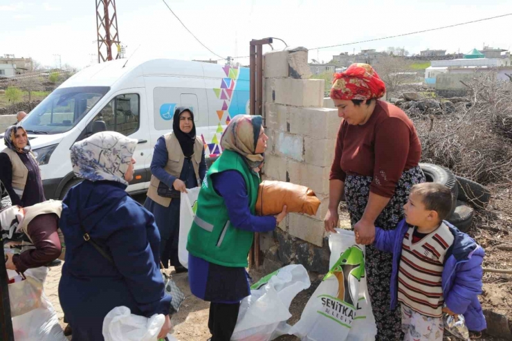 Dünya Yetimler Günü’nde Anlamlı Destek