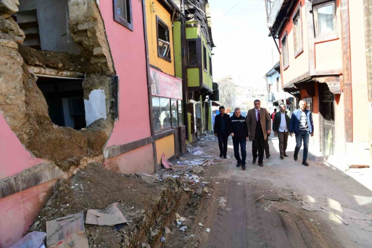 Malatya’da Depremde Hasar Alan Kültür Varlıkları Restore Edilecek