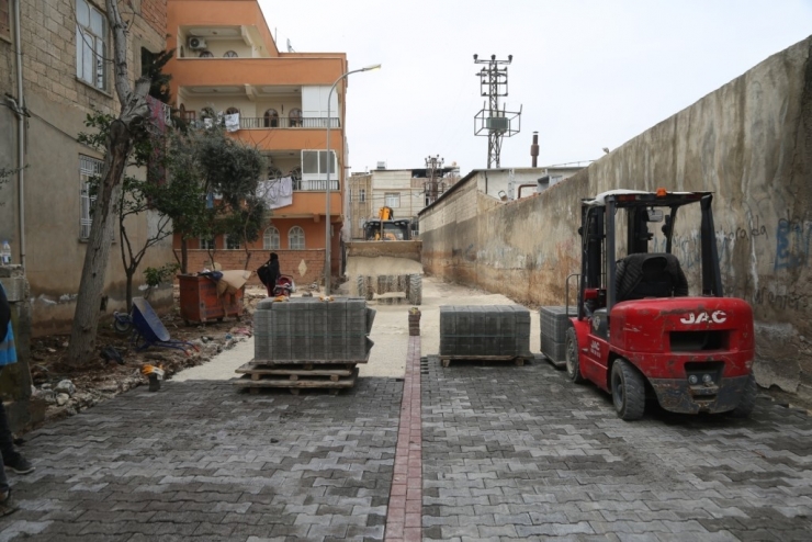 Eyyübiye’de Yol Çalışmaları Hızlandırıldı