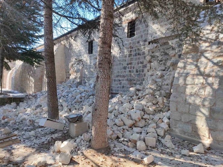 Depremden Etkilenen 800 Yıllık Malatya Ulu Cami Restore Edilecek