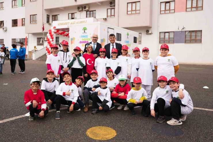 14 Binin Üzerinde Öğrenci Parkurlarda Doyasıya Eğlendi