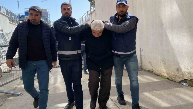 Tartışma Sırasında Polisi Öldüren Baba Ve Oğlu Tutuklandı