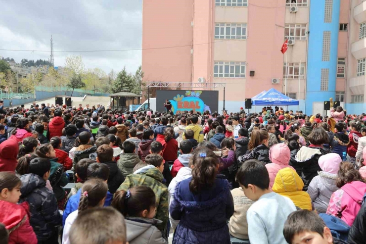 Büyükşehir’den Afetzede Çocuklar İçin Sinema Etkinliği