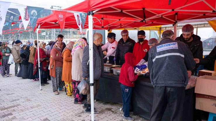 Türgev Kardeşlik Sofrası Nurdağı’nın Misafiri Oldu