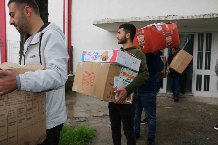 Diyarbakırlı Öğrencilerden Depremzede Kardeşlerine Binlerce Koli Hediye