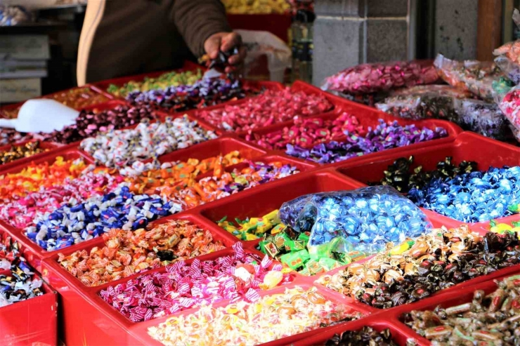 Her Sene Müzikli Geçen Bayram Telaşı, Bu Sene Deprem Bölgesinde Sessiz Geçiyor
