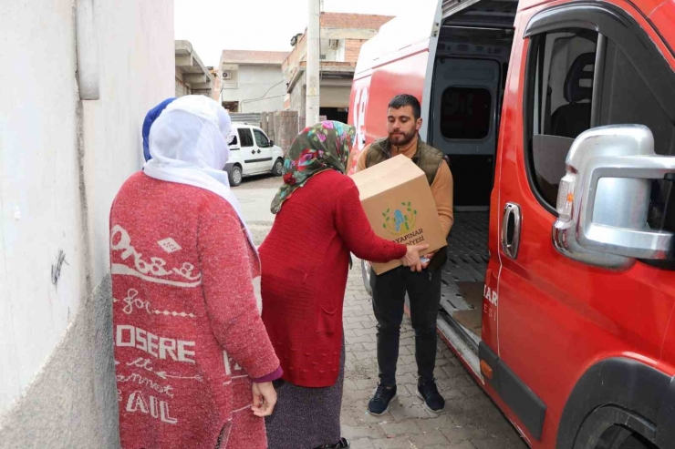 Kayapınar Belediyesi, Ramazan Ayında Da İhtiyaç Sahiplerinin Yanında Oldu