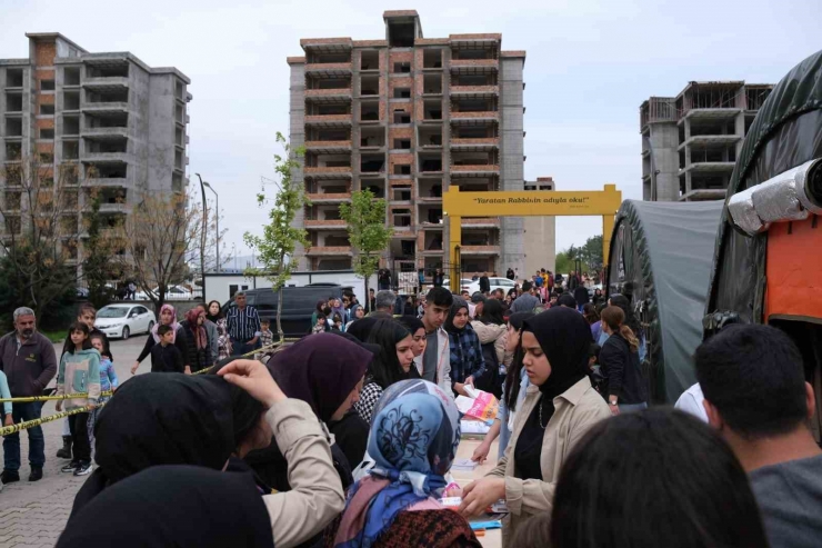 Adıyaman’da 8 Bin Öğrenciye Kitap Dağıtıldı