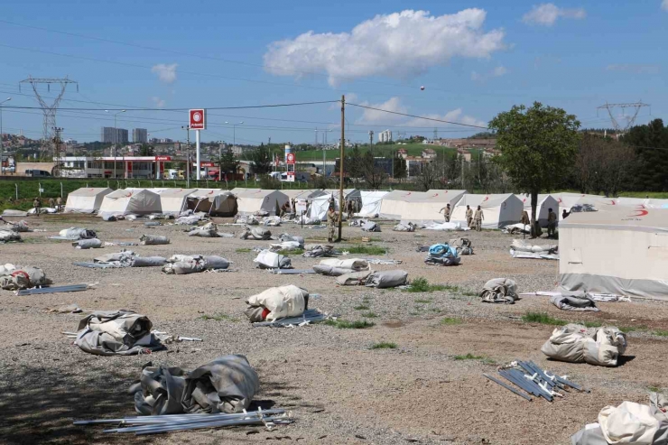 Diyarbakır’daki Çadır Kentin Bir Kısmı Kaldırıldı