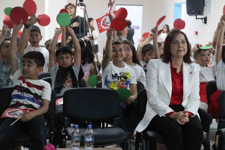 23 Nisan Coşkusu “güven Dolu Gelecek” Temasıyla Yaşandı