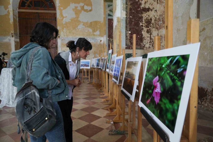 “fotoğrafla Tek Yürek” Uluslararası Fotoğraf Sergisi Açıldı