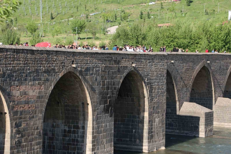 Depremden Sonra Turizmde Hareketlilik Başladı