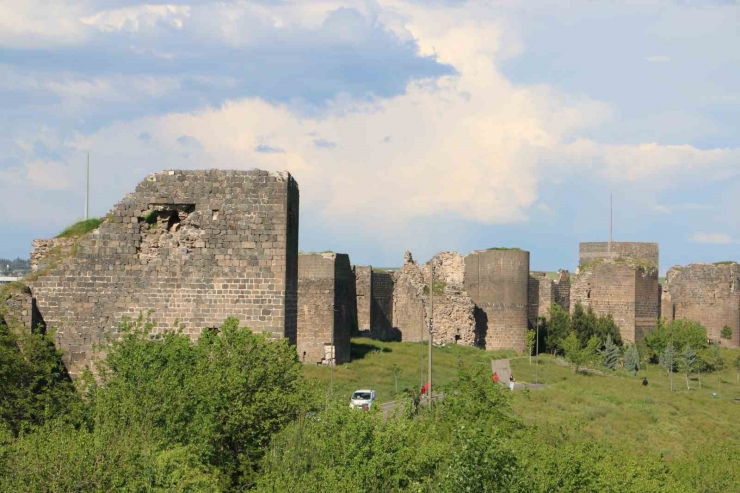 Depremden Sonra Turizmde Hareketlilik Başladı