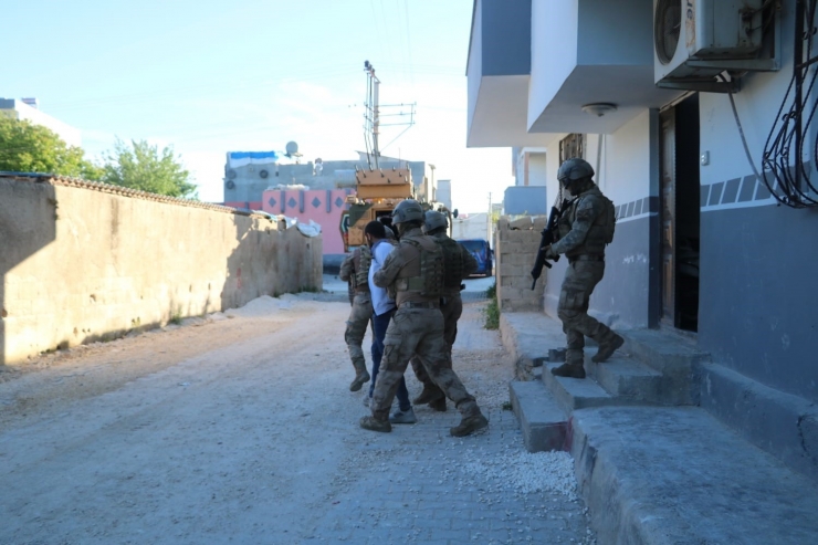 Şanlıurfa Merkezli 7 İlde Terör Operasyonu: 11 Gözaltı