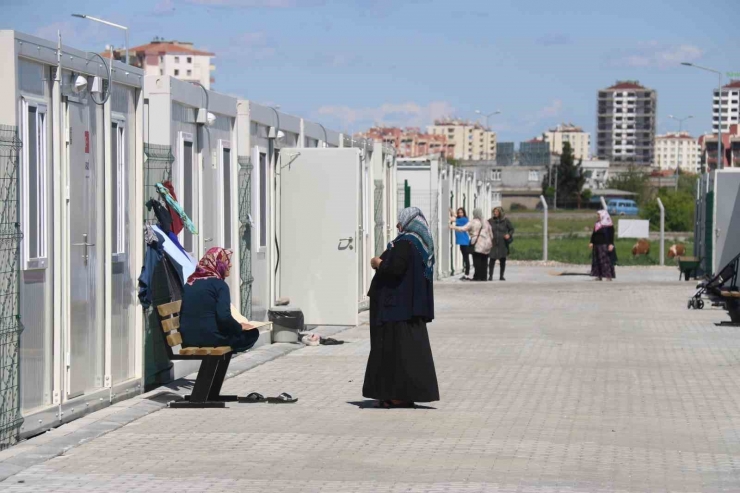 Diyarbakır’da 194 Aile Konteyner Kente Yerleştirildi