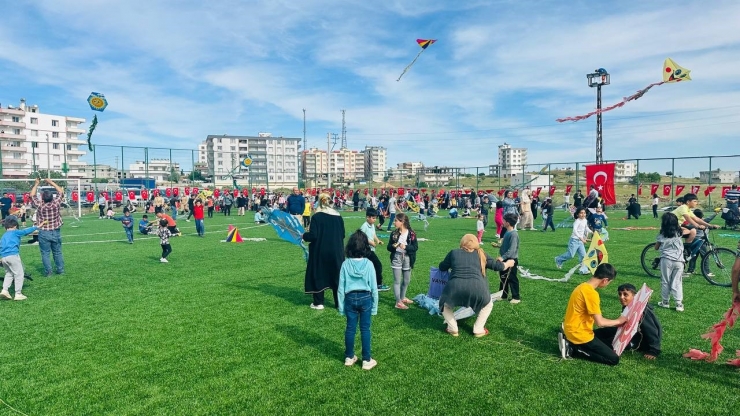 Çocuklar Şenlikte Gönüllerince Eğlendi