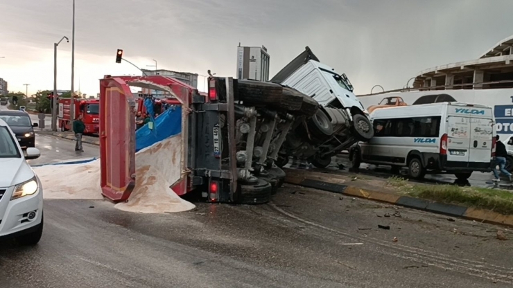 Gaziantep’te Zincirleme Trafik Kazası: 5 Yaralı