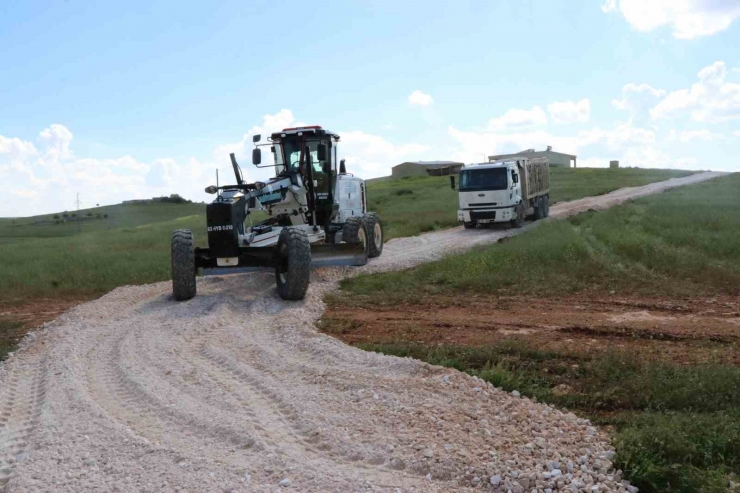 Haliliye’de Yol Çalışmaları Hummalı Bir Şekilde Devam Ediyor