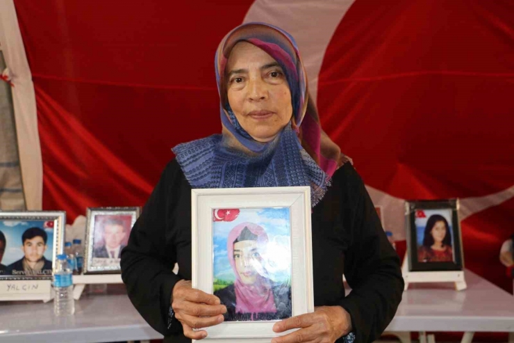 Diyarbakır Annelerinden Hatice Levent: “oralar Senin Yerin Değil Çık Gel”