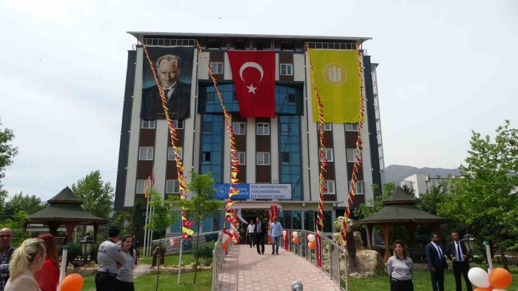 İnönü Üniversitesine 2 Yurt Bağışı