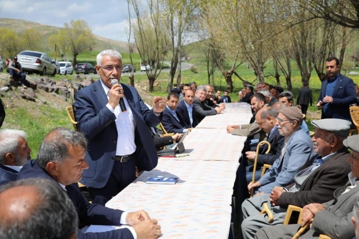 Beypınarı Ve Şilan Barajları İçin İstişare Toplantısı Yapıldı