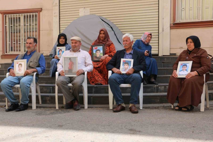 Evlat Nöbetindeki Anneden Pkk’ya Serzeniş