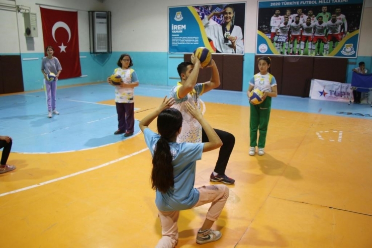 Haliliye’de Gençlerin Adresi Spor Kursları Oluyor