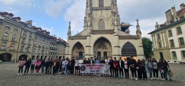 Kolej Öğrencilerine Avrupa’da Bilim Ve Kültür Gezisi